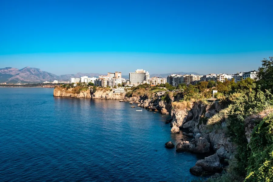 Antalya coastal city, Turkey — where UK patients travel for affordable, high-quality dental implants at authorised by the Turkish Ministry of Health for international health tourism clinics